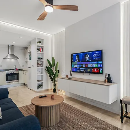 Skyline Beachfront Retreat